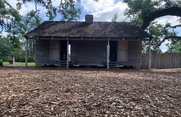 Oak Alley Plantation Admission & Tour with transportation