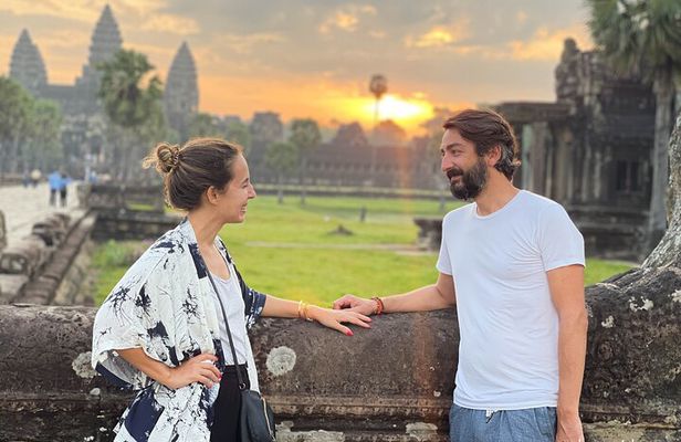 Private Angkor Wat Sunrise Tour and Tonle Sap Boat Cruise 