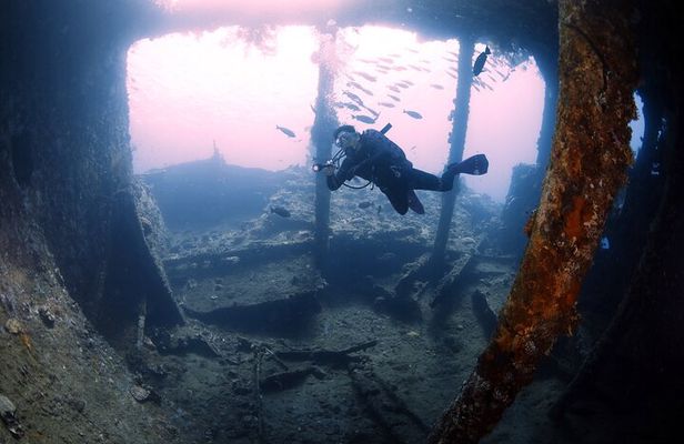 Shipwreck Diving in Tulamben