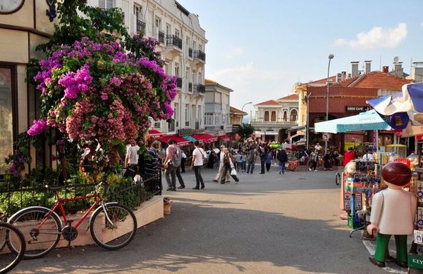 Istanbul: Princes Islands Tour with Heybeliada and Büyükada