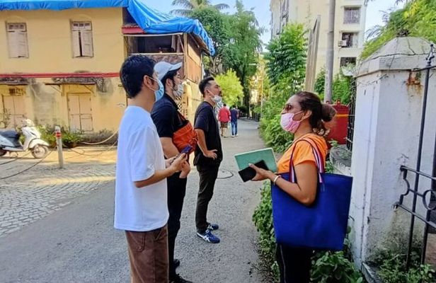 Discover the Hidden Gems of Bandra on an Engaging Walking Tour