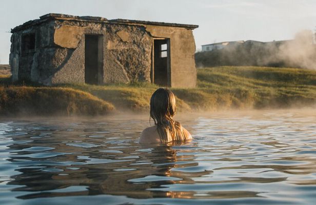 Golden Circle with Tomato Farm Lunch & Secret Lagoon Bathing