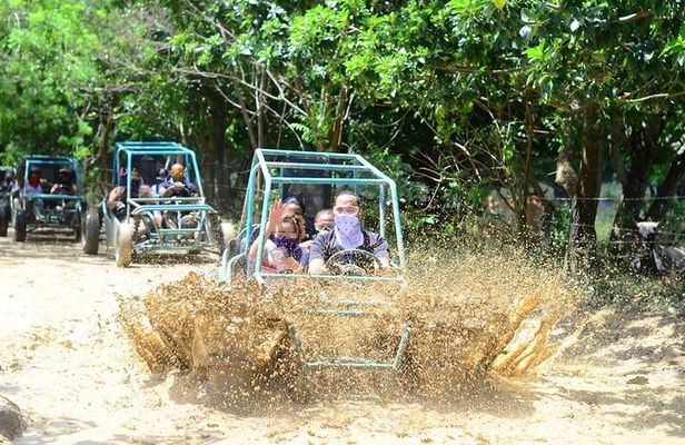 Fun extreme buggy tour on the roads of Macao and visit the cave with transport