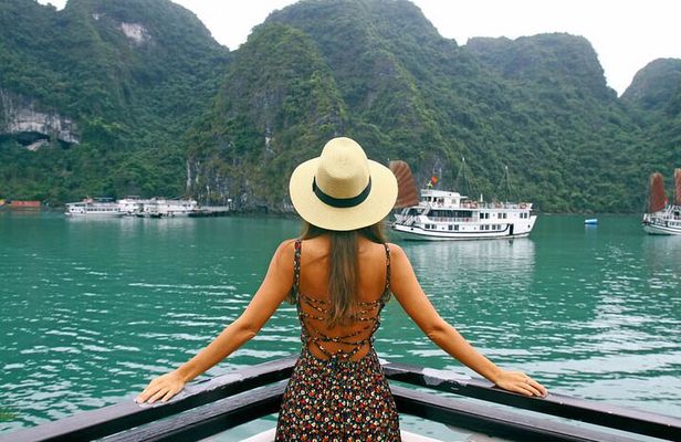 Best Halong Bay Tour One Day On Luxury Cruise 6 Hours Cruising