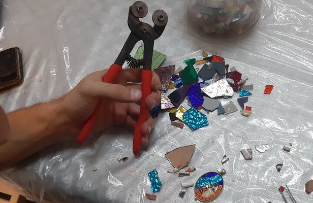 Guided Tiffany Jewellery Workshop in Barcelona 2 Hours