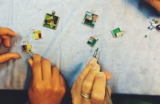 Create your own jewellery in Gaudí-style