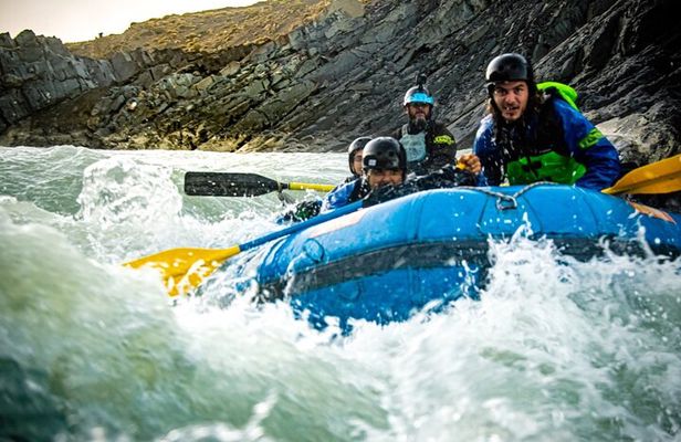 Rafting experience on the Rio de las Vueltas in Patagonia