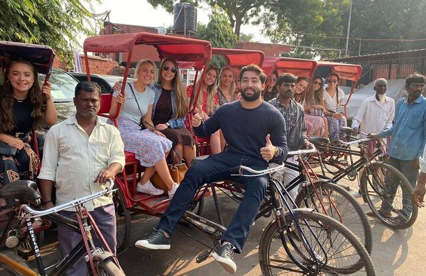 Old Delhi Chandi Chowk Food Tour with Rickshaw Ride - 4-5 Hours