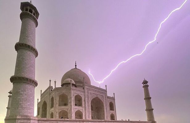 From Delhi:Taj Mahal Sunrise Tour with Elephant SOS Center