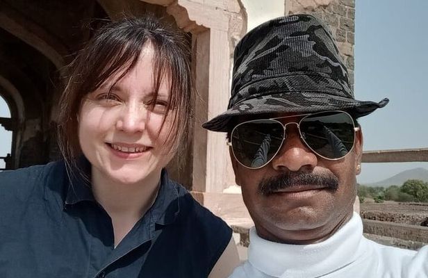 Indore to Mandu and Maheshwar: A Heritage Day Tour