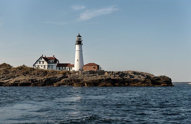 Scenic Lighthouse Boat Cruise
