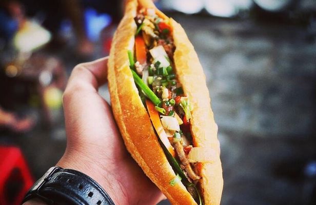 Hoi An Food Tasting and Walking Tour