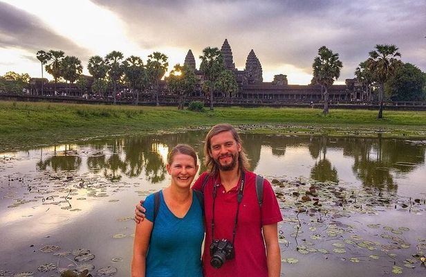 Private Guided Tours-Sunrise Angkor Wat, Ta Prohm, Bayon and more