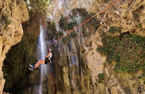 Wadi Hora and Wadi Bin Hammad Canyoning Adventure