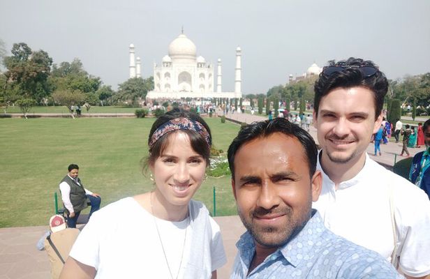 Same Day Agra Tour by Car From Delhi All Inclusive
