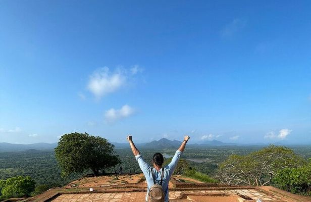 05 Days Kandy, Sigiriya, Dambulla, Galle & Colombo Tour