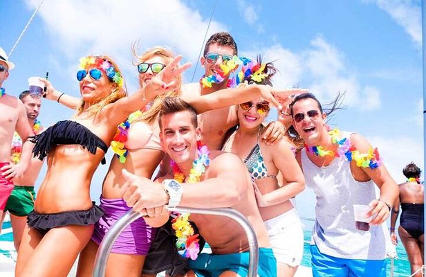 Party boat in Catamaran with Open Bar Only Adults + Snorkeling