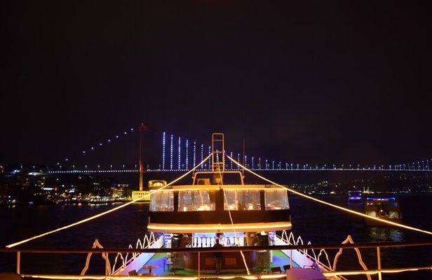Bosphorus Dinner Cruise with Folk Dance and Live Performances