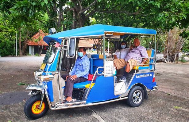 Hua Hin By Night Private Tour with TUK TUK