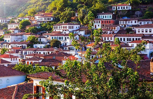 Private Ephesus and Sirince Village Tour from Kusadasi Port with lunch
