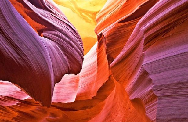 Upper or Lower Antelope Canyon & Horseshoe Bend Tour from Page
