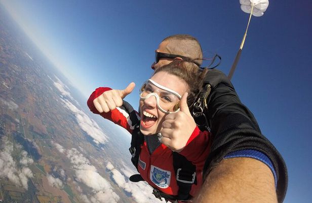 Skydive Abu Dhabi With Transfer From Dubai