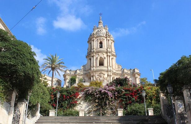 Shared Tour by Minivan or Car from Syracuse to Ragusa, Noto and Modica