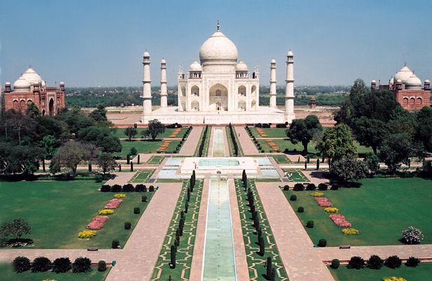 Skip the line "Taj Mahal" & "Agra Fort" Tickets with live Tour Guide.