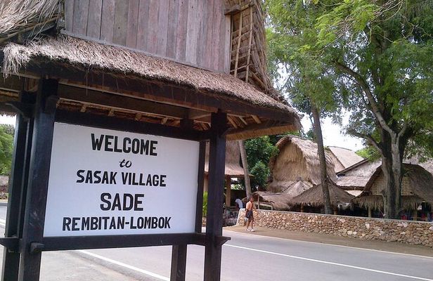 Lombok Sasak Culture Tour from Mataram
