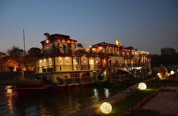 Cairo Nile Dinner Cruise with Hotel Private Transfer