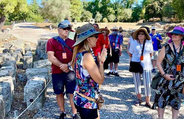 Private local tour of the archaeological site and museum of Olympia