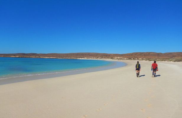 Cape Range National Park Full-Day Trekking Adventure
