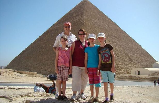 Hurghada Cairo Pyramids day tour by plane - Small group