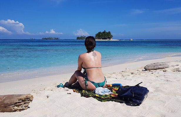 Island Paradise Discovery: San Blas Day Tour from Panama City