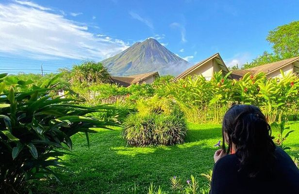 Costa Rica 5 days with accommodation, tours and some meals