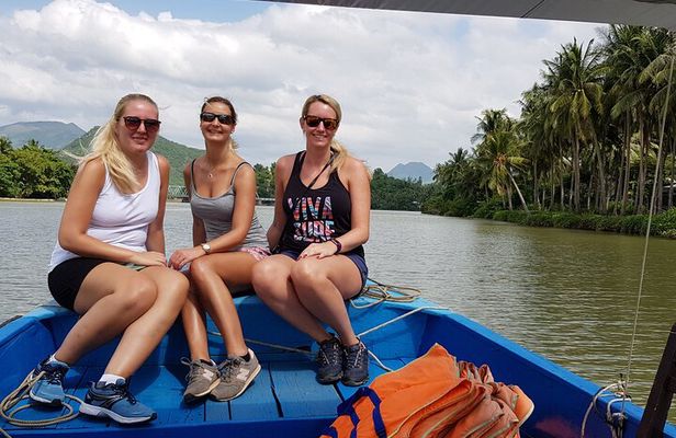 Nha Trang Private Memorable Sunset River Tour for nice dinner and sightseeing 