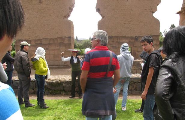 Cusco to Puno Tourist Bus with Cultural Stops and Lunch