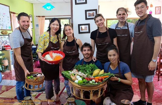Half-Day Thai Cooking Class with organic ingredients