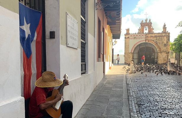 Old San Juan Walking Tour with a Local Certified Guide