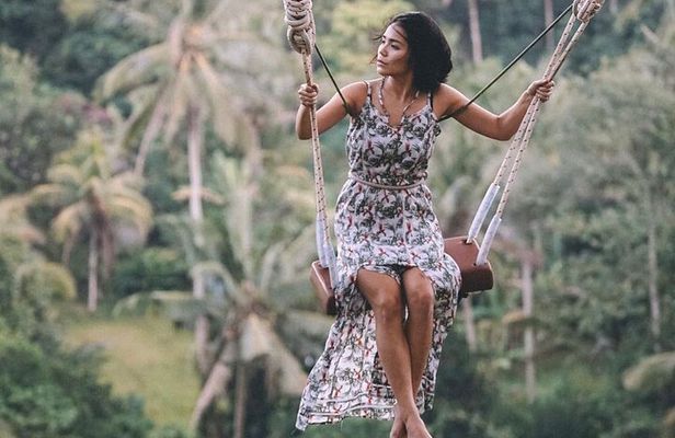 Famous Bali Swing Experience and Ubud Iconic Sightseeing - Tinggly Famous Bali Swing Experience and Ubud Iconic Sightseeing - Tinggly