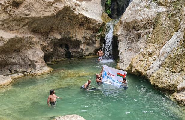 Hidden Gems of Oman: Sinkhole, Fins Beach & Wadi Tiwi Adventure