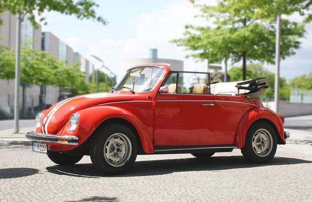 Private 4-Hour Discovery Tour in a Convertible VW Beetle