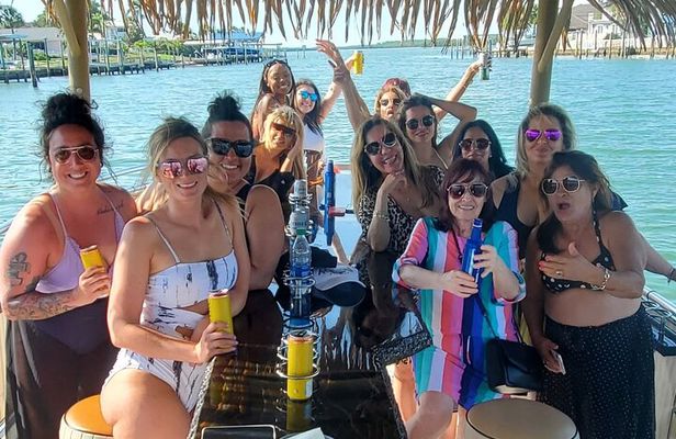 1.5 Hour Tiki Tour with Open Bar in Clearwater Beach