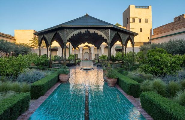 Marrakech: Koutoubia, Menara & Secret Gardens Tour