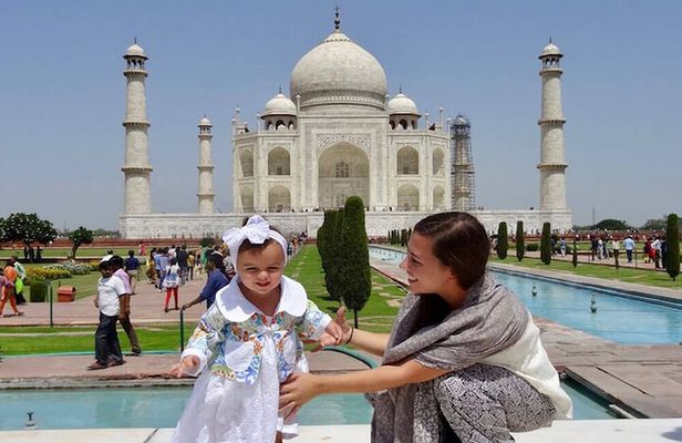 4 Days : Luxury Golden Triangle Tour