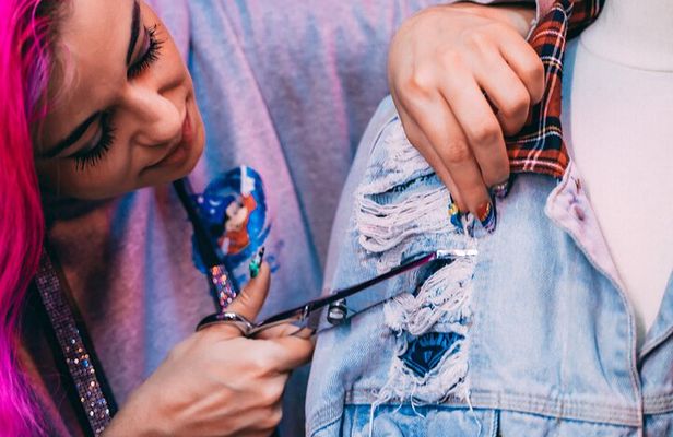 Custom a unique denim jacket with French celebrities’ designer