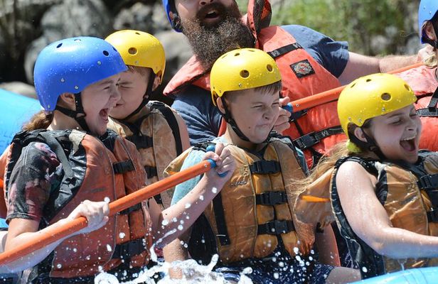 Bighorn Sheep Canyon Half-Day Rafting