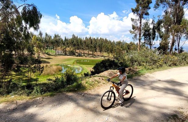 Bike and Ceviche Tour in Cusco - MTB