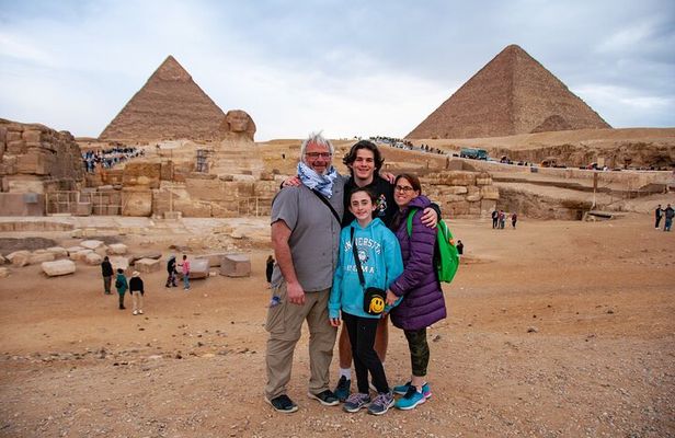 Giza Pyramids, Sphinx, Saqqara, and Memphis Private Day Tour