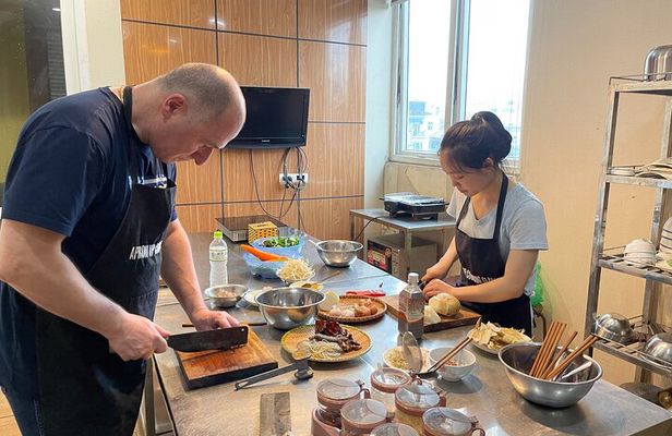 Private Cooking Class with 5 dishes of your choice